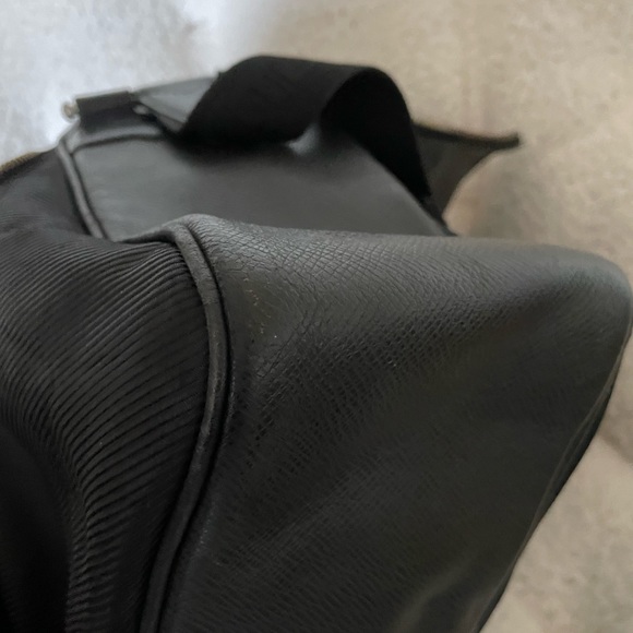 Louis Vuitton canvas and leather messenger bag - Picture 6 of 12